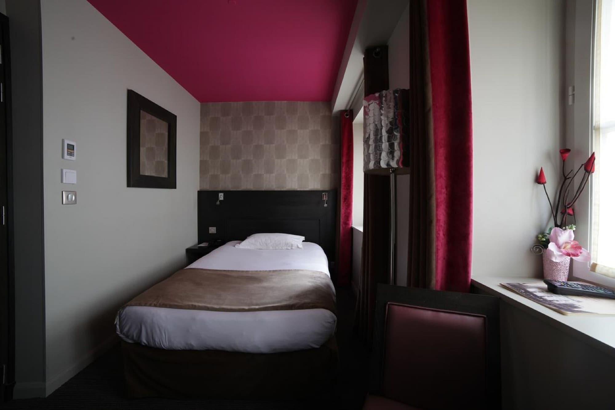 Aero Hotel Parijs